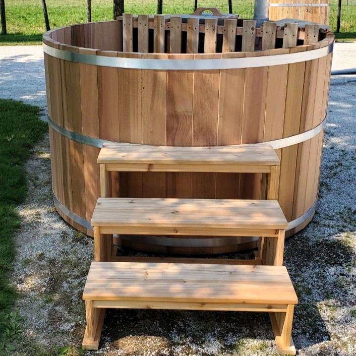Bain chaud en cèdre blanc 6 × 4 pi