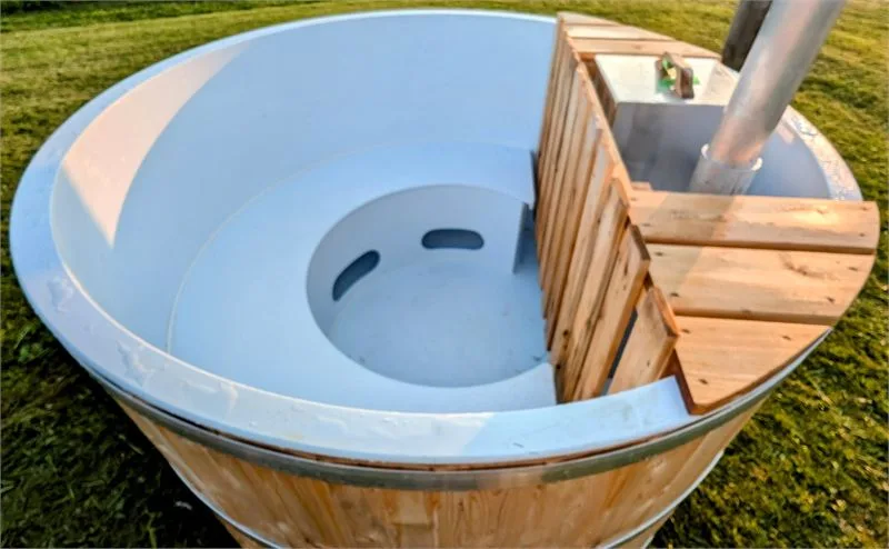 6′ × 4′ White Cedar Hot Tub, view 4