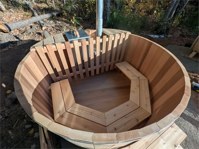 6′ × 4′ Red Cedar Hot Tub, view 5